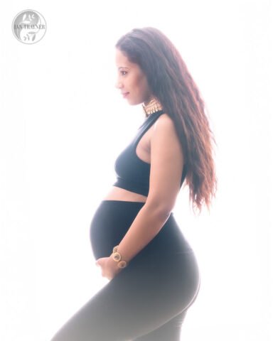 Beautiful maternity photography in Kingston upon Thames, Surrey-8501675 Beautiful maternity photography