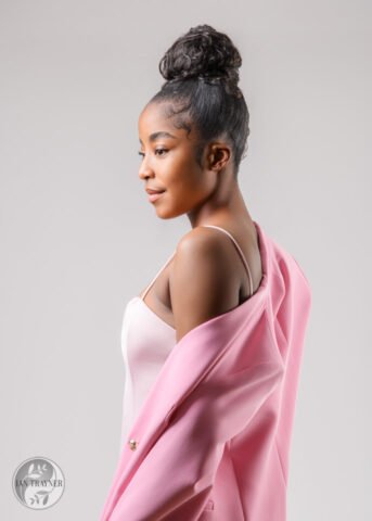 Ian-Trayner_photographer-kingston-surrey-8501606 model Abigail Akuffo, catalogue style photo from test shoot